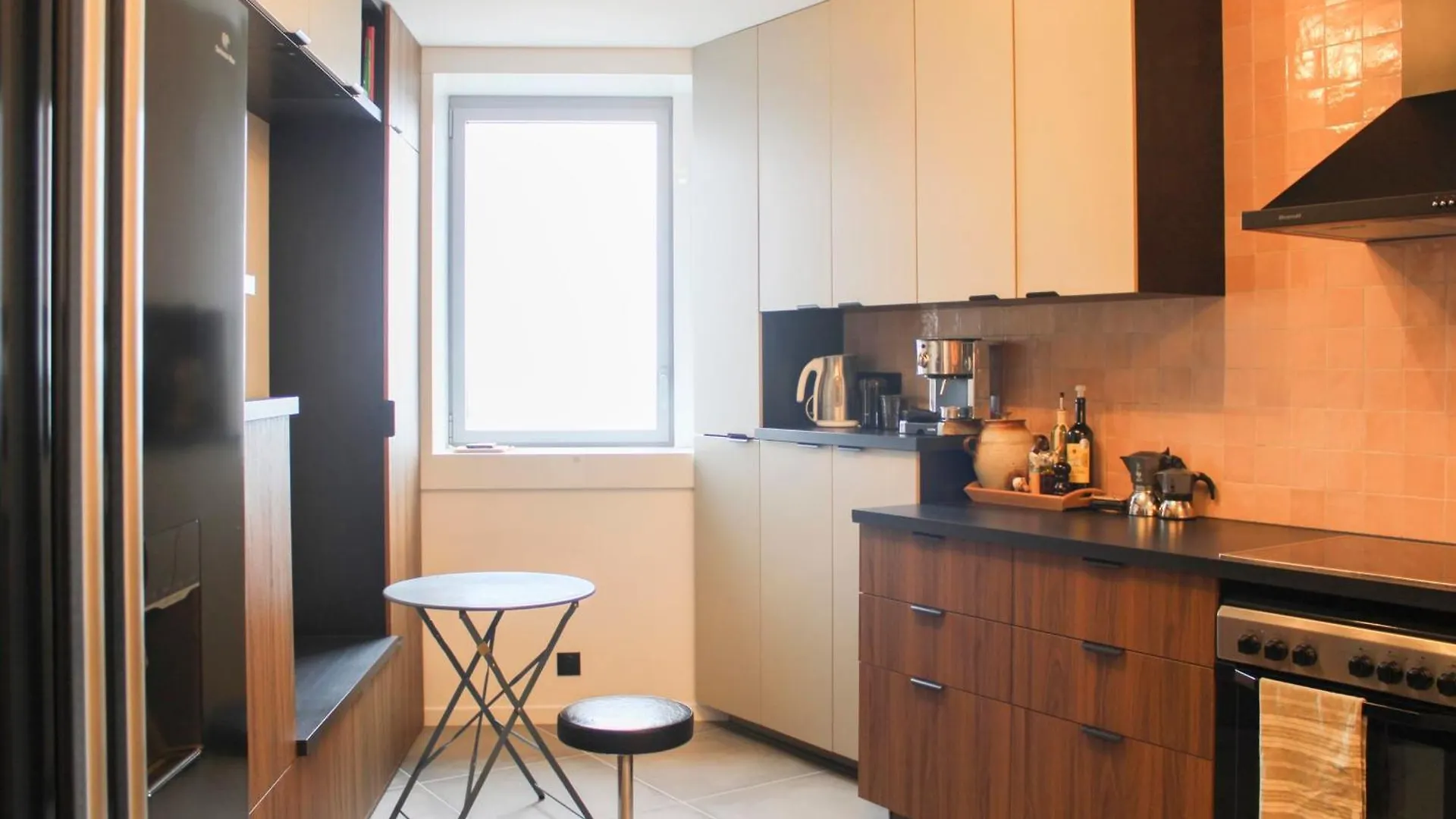 Апартаменты Lovely T2 With Breathtaking Views Of Париж